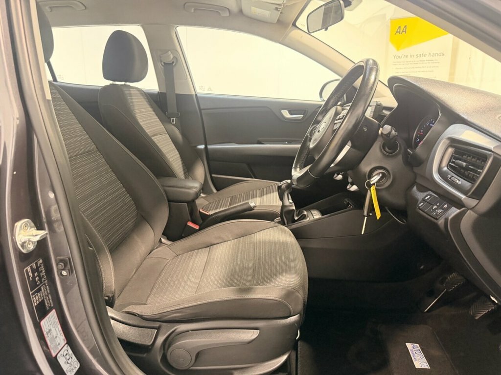 Kia Stonic 1.6L 2 Grey #3