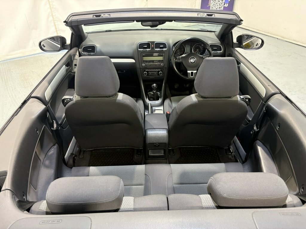 Volkswagen Golf 2L Se BD12OFC Black #3