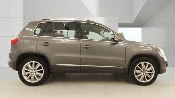 Volkswagen Tiguan 2L Match Grey #4