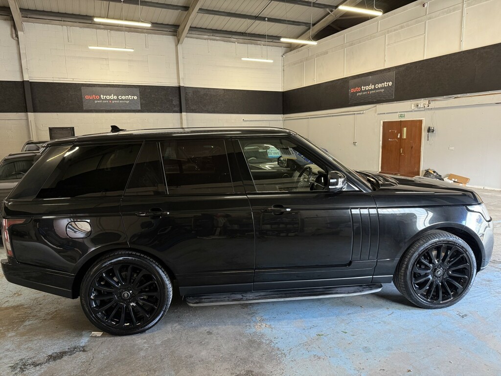 Land Rover Range Rover Sdv8 Autobiography Black #4