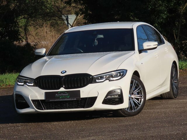 BMW 3 Series Automatic YA69WXU White #2