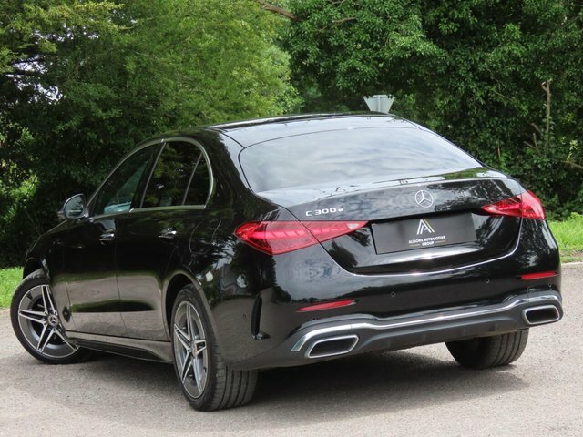 Mercedes-Benz C Class Saloon Black #7