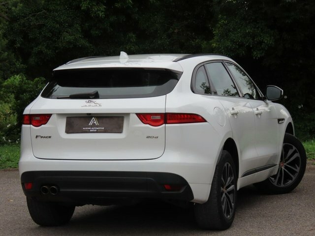 Jaguar F-Pace Automatic White #4