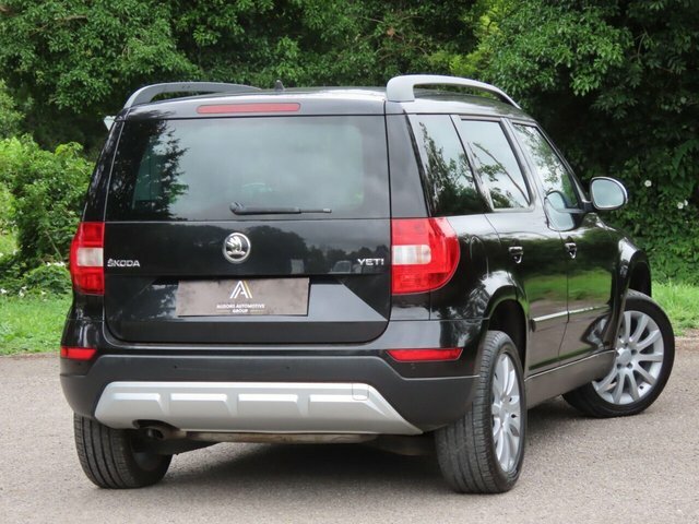 Skoda Yeti Manual Black #4