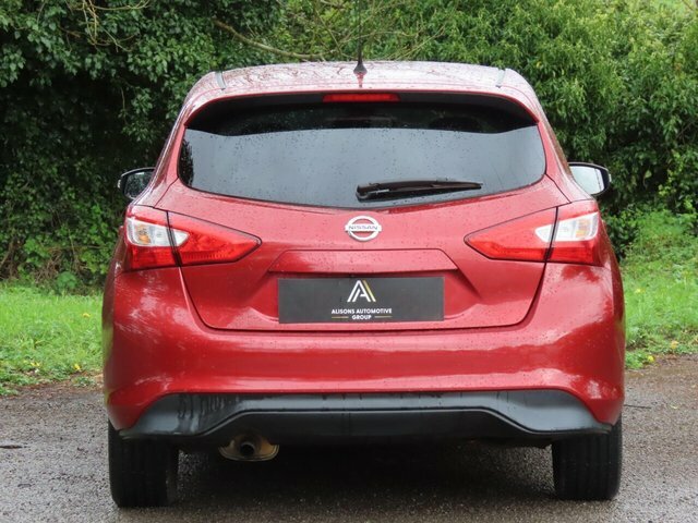 Nissan Pulsar Manual Red #5