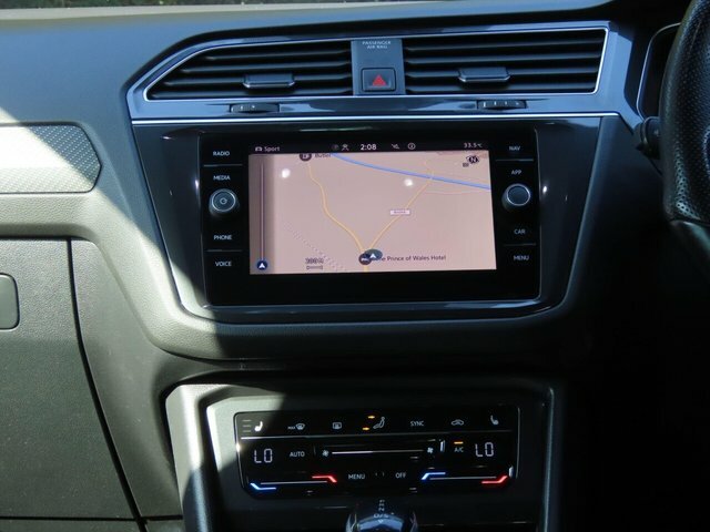 Volkswagen Tiguan Elegance Tsi Dsg Silver #10
