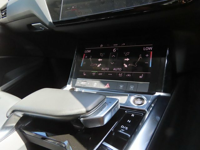 Audi E-tron 55 S Line Sportback Quattro 95Kwh 11Kw Charger Red #13