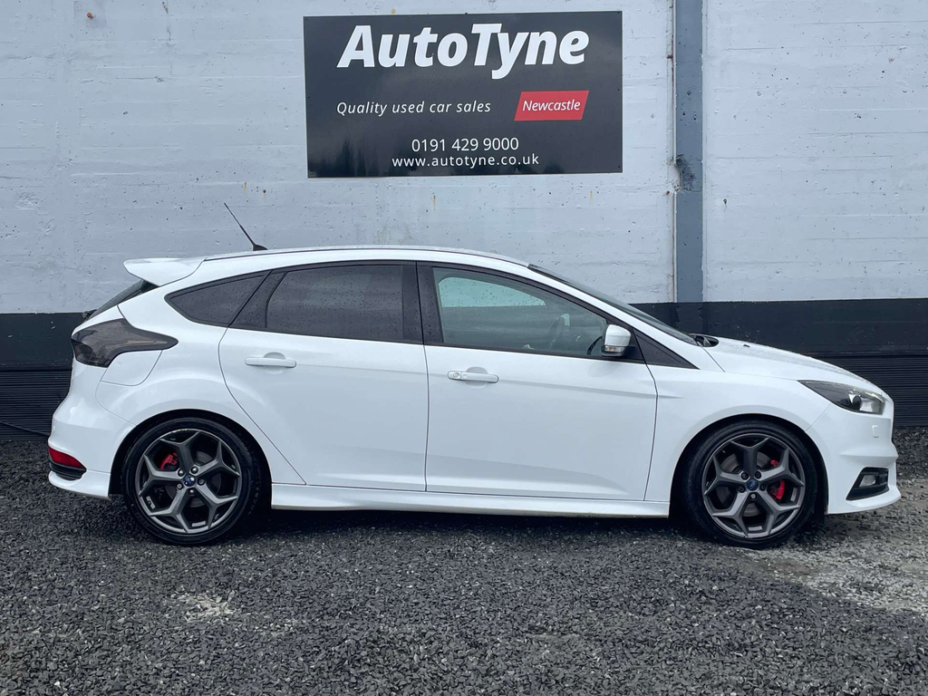 Ford Focus St-3 Hatchback Euro 6 Ss KP65EHY #4