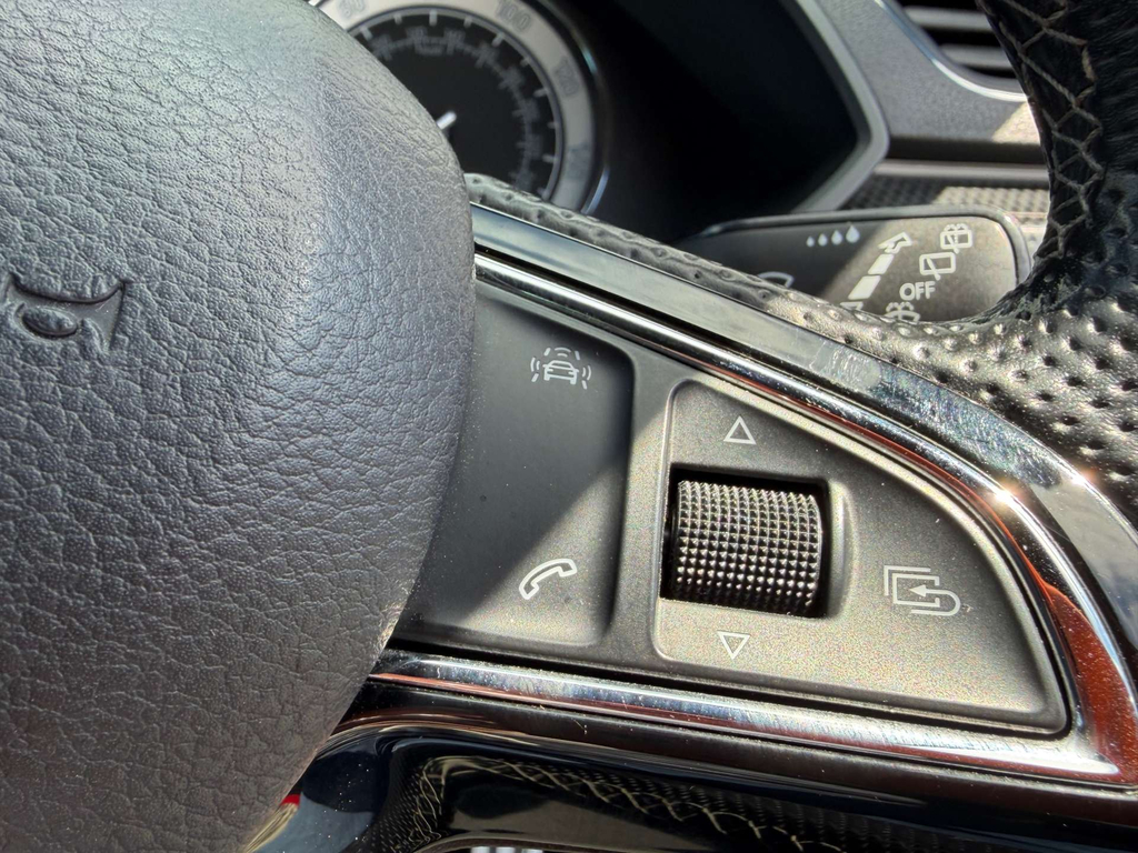 Skoda Superb 2.0 Se Technology Tdi Dsg 148 Bhp Silver #23