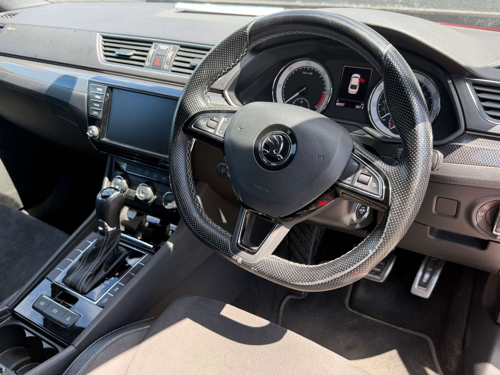 Skoda Superb 2.0 Se Technology Tdi Dsg 148 Bhp Silver #18