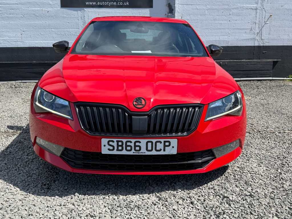 Skoda Superb Sportline Hatchback Dsg 6Spd Euro 6 S  #2