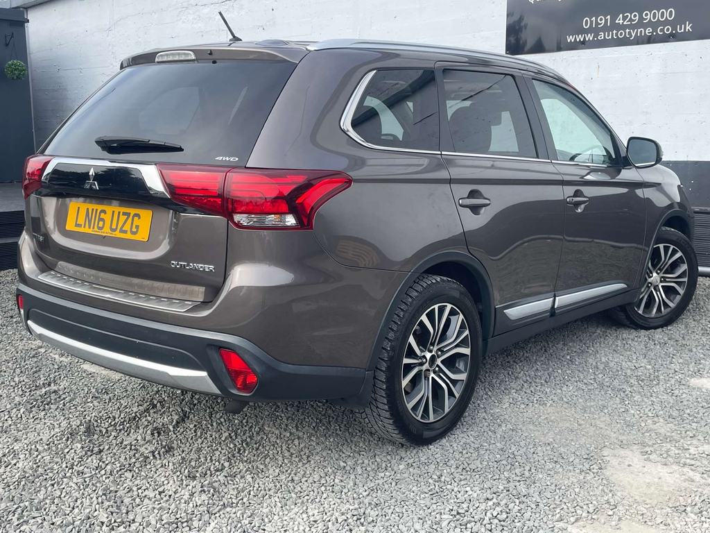 Mitsubishi Outlander 2.0H 12Kwh Gx4h Suv Plug-in Hybrid Cvt 4Wd  #6