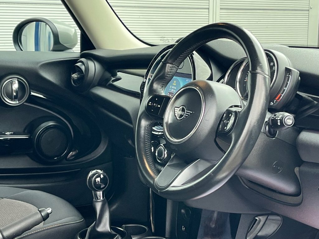 Mini Hatch 1.5L One Classic NH21CGO Grey #5