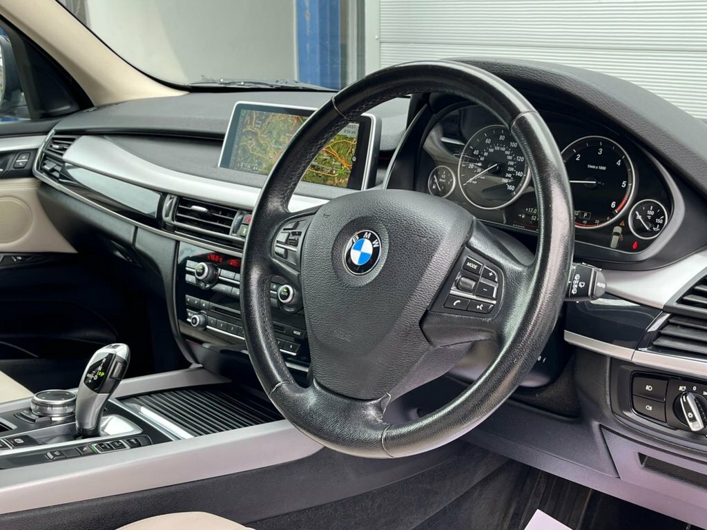 BMW X5 3L Se DU64FNO Black #5