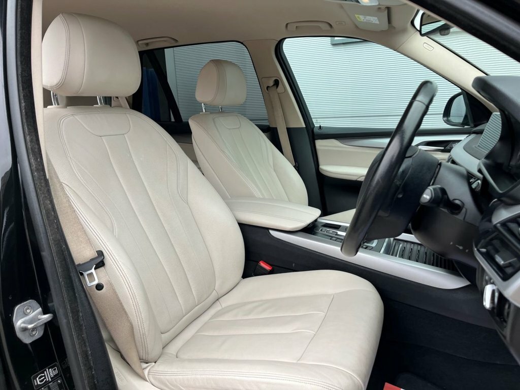 BMW X5 3L Se DU64FNO Black #6