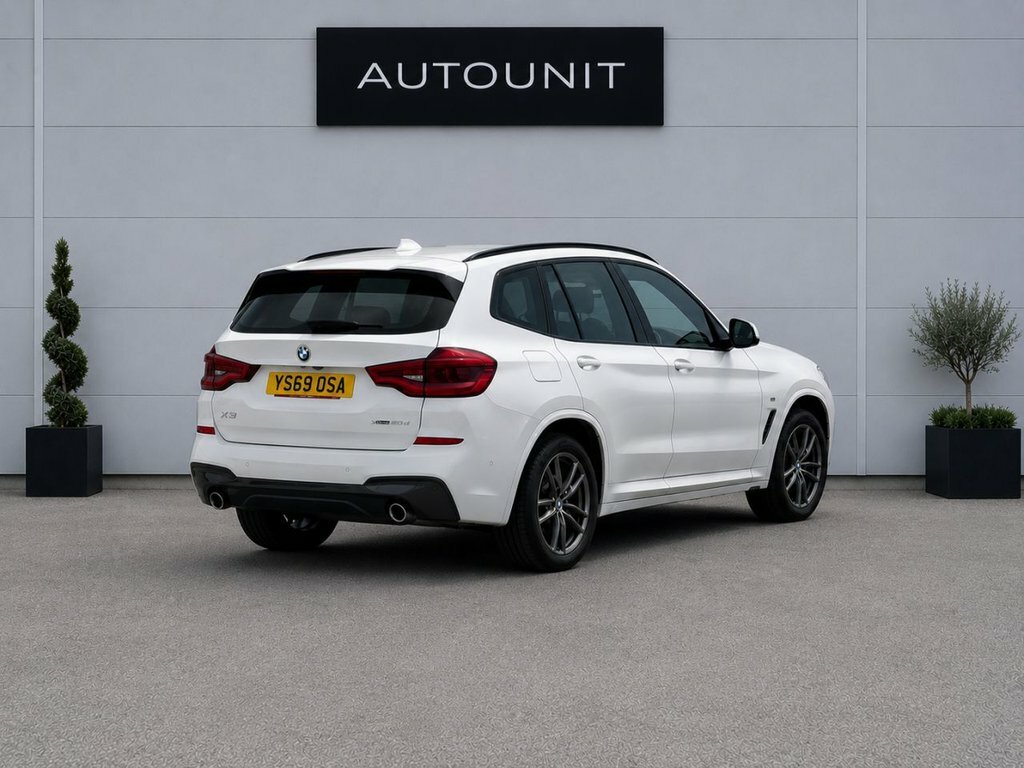 BMW X3 2L M Sport YS69OSA White #4
