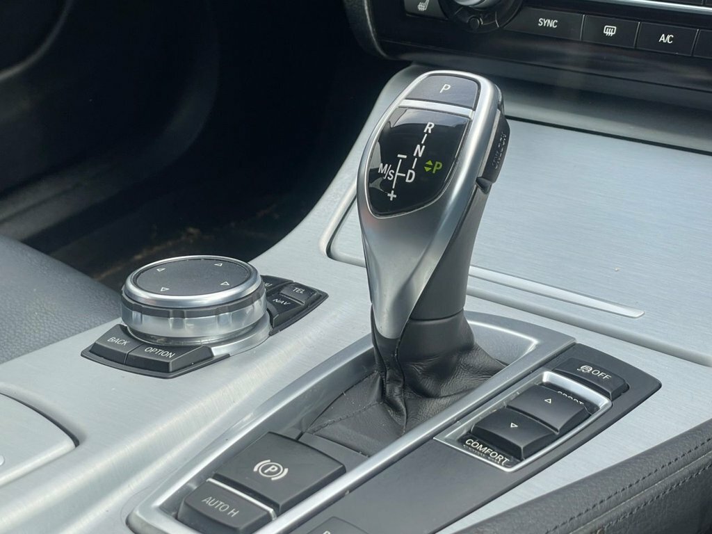 BMW 5 Series Saloon White #23