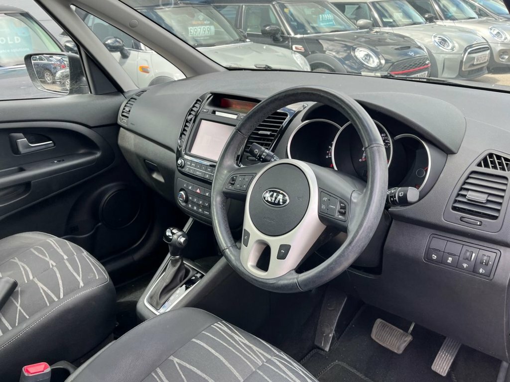Kia Venga Mpv Silver #3