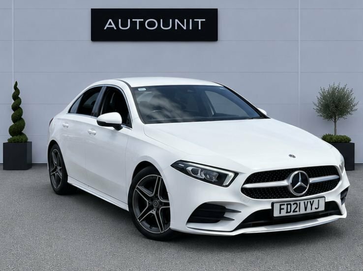 Mercedes-Benz A Class 2L Amg Line White