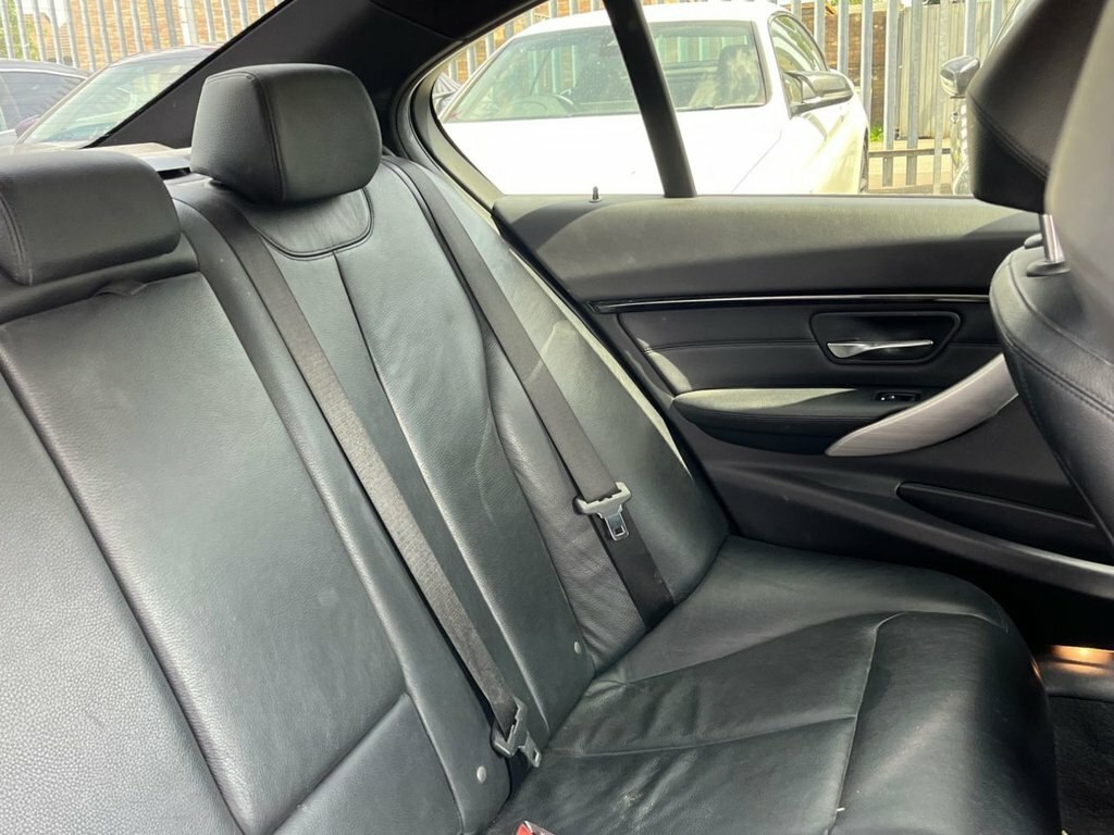 BMW 3 Series 2L M Sport YB17LKD Silver #6