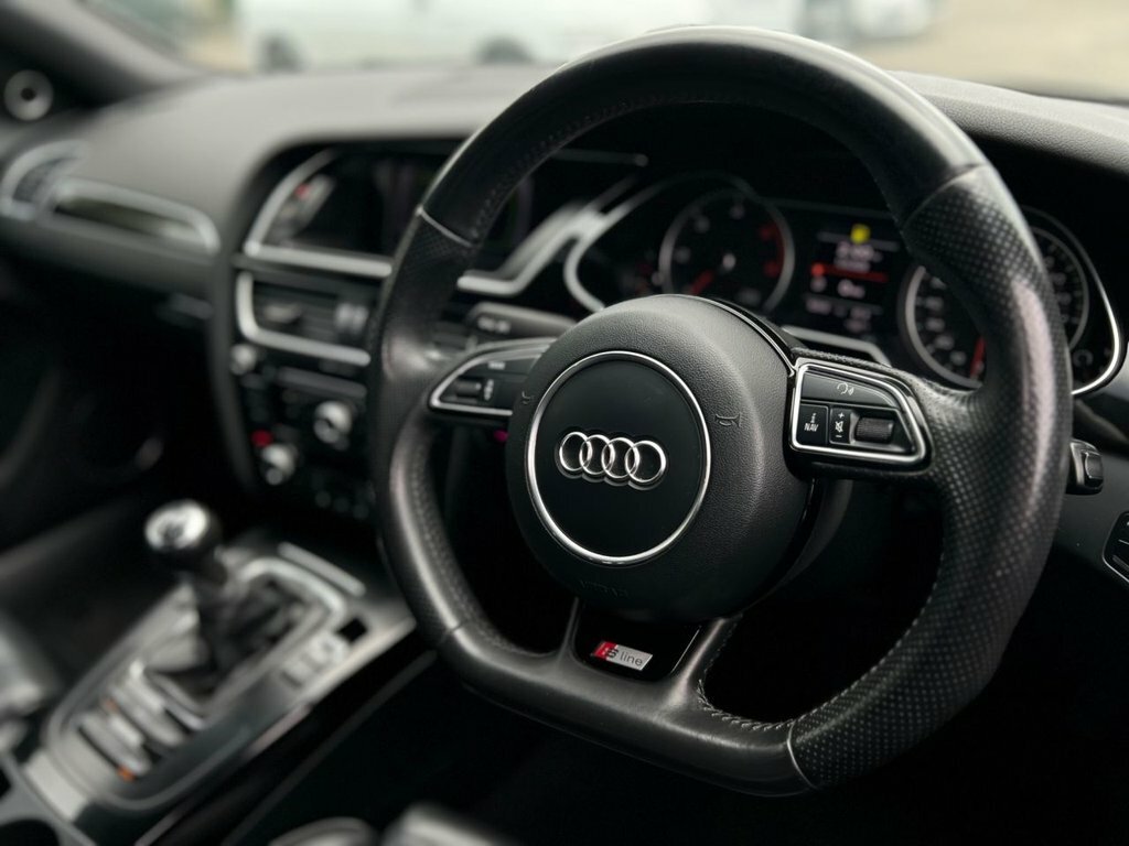 Audi A4 2L Black Edition Grey #4
