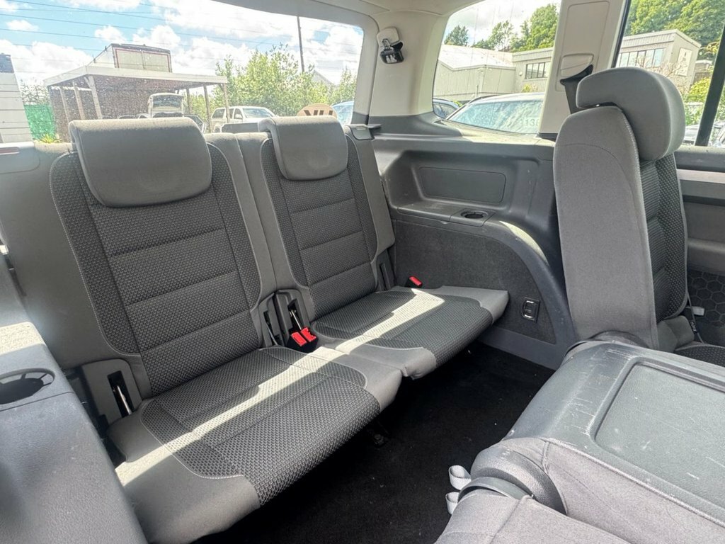 Volkswagen Touran 1.6L Se Silver