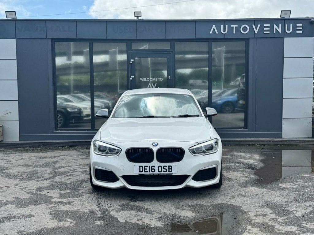 BMW 1 Series 3L Null White #2