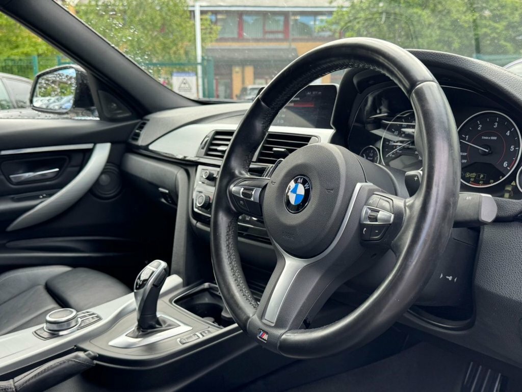 BMW 3 Series 2L M Sport Shadow Edition DW18PYF White #3