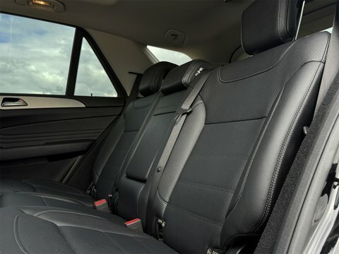 Mercedes-Benz GLE Class 2.1 Gle 250 D White #39