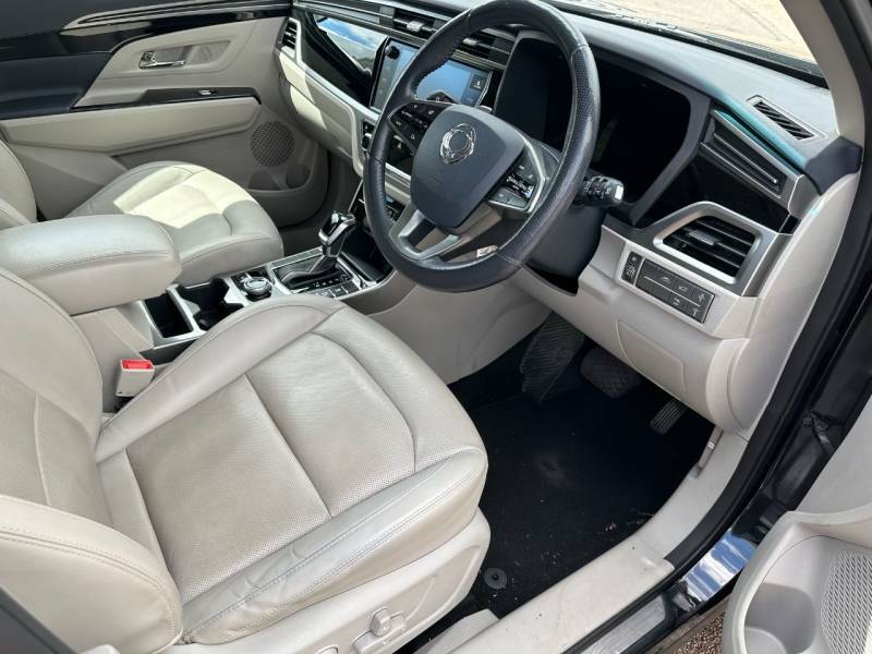 SsangYong Korando 1.6 D Ultimate 4X4 - 2019 69 Black #4