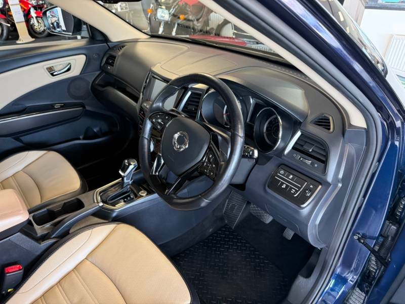 SsangYong Tivoli 1.6 Ultimate - 2019 19 Blue #5