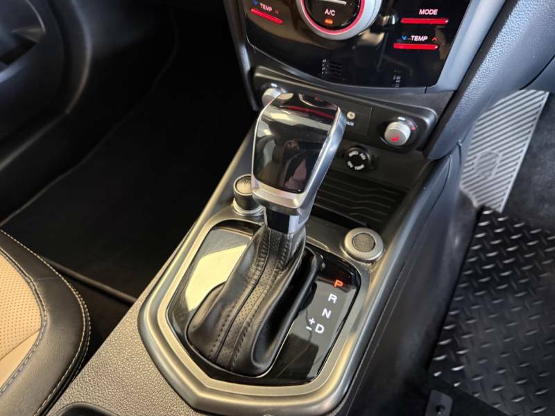 SsangYong Tivoli Ultimate Blue #12
