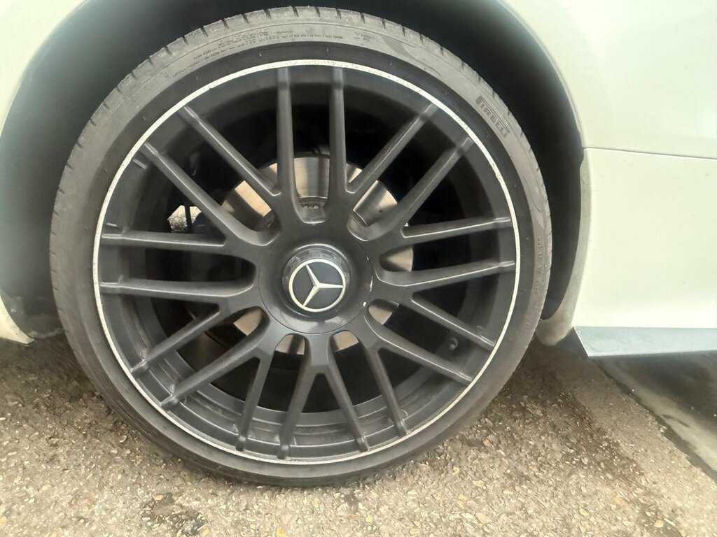 Mercedes-Benz E Class 2.0 E220d Amg Line Premium Plus G-tronic Euro 6 White #4