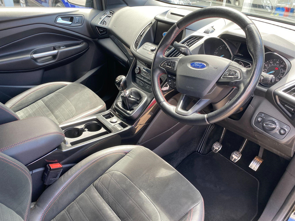 Ford Kuga 2.0 Tdci Ecoblue St-line Euro 6 Ss #3