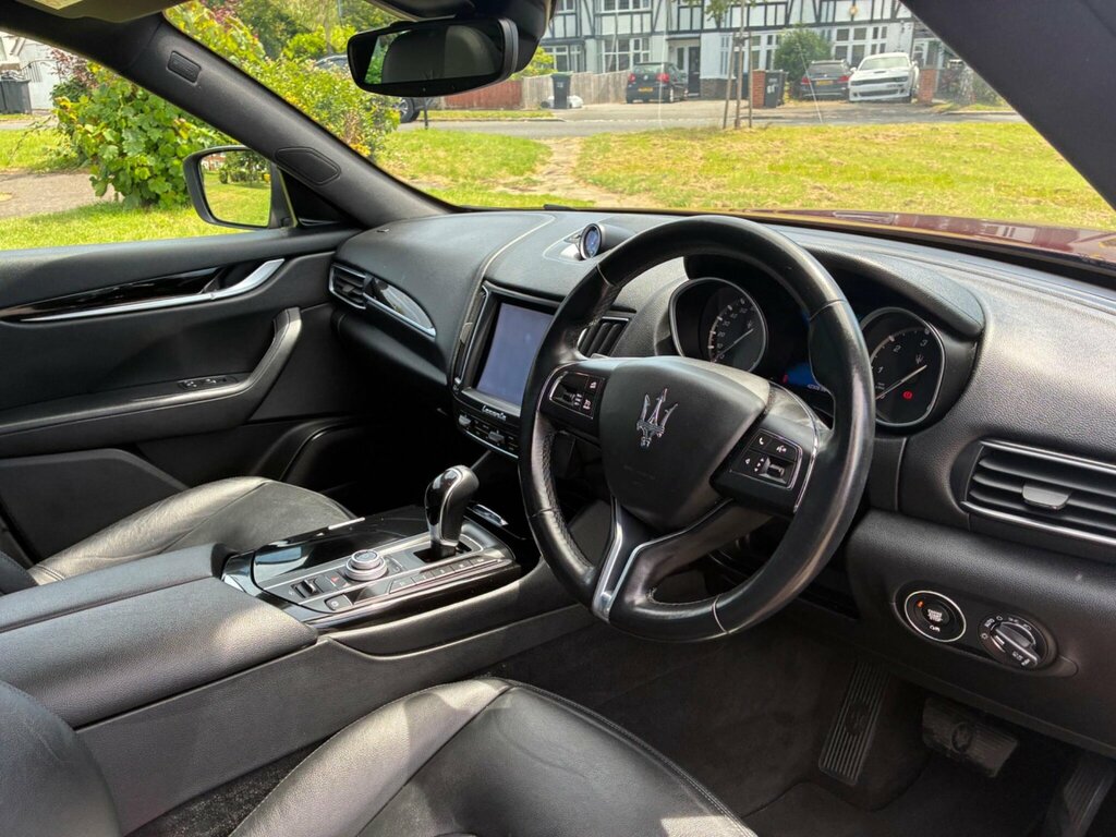 Maserati Levante 3L Null White #54