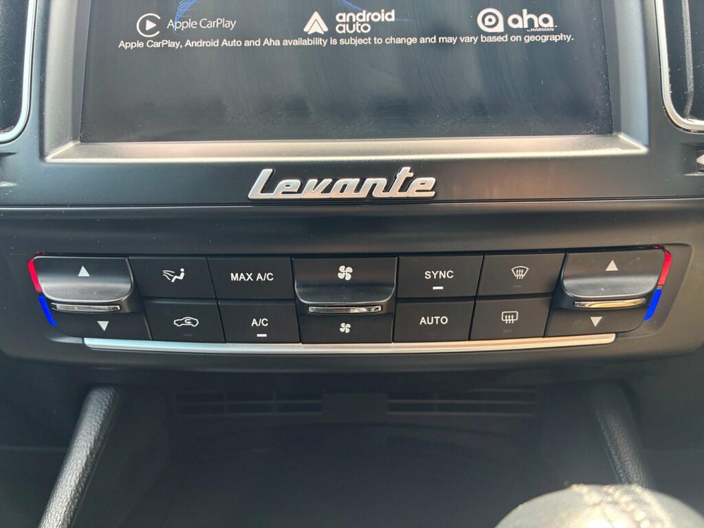 Maserati Levante 3L Null White #75