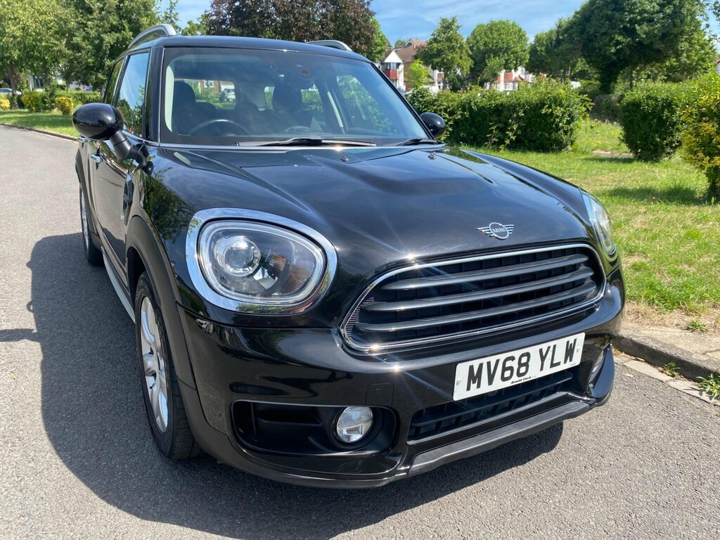 Mini Countryman 2.0 Cooper D Euro 6 Ss MV68YLW Black #2