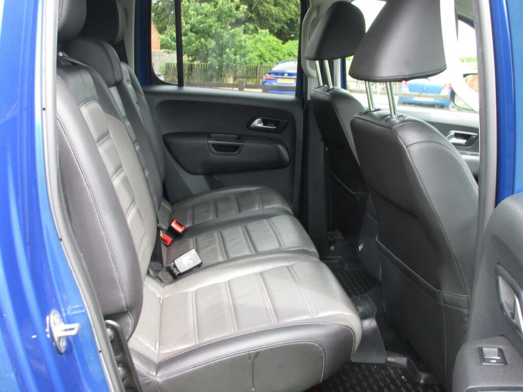 Volkswagen Amarok  Black #16