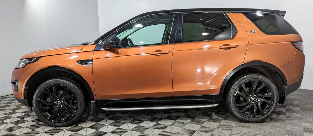 Land Rover Discovery Sport 2.0 Td4 180 Hse Black YD67XAV Orange #3