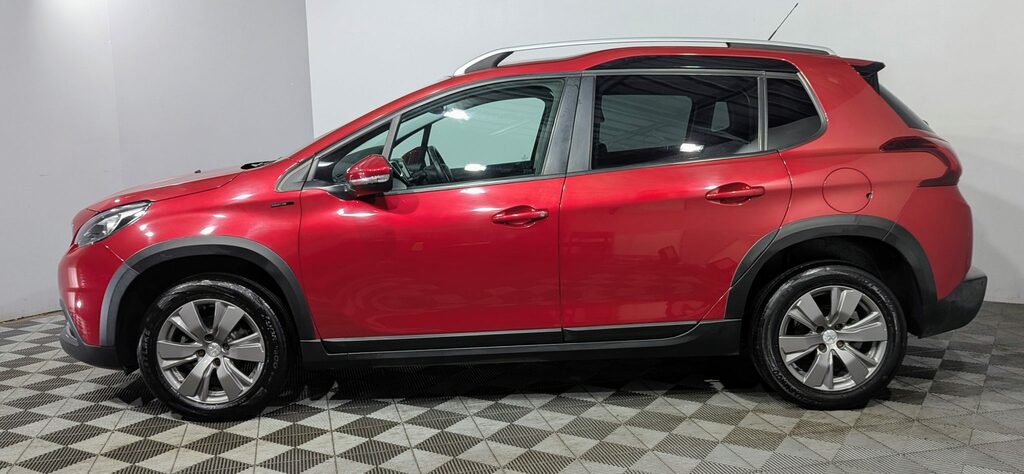 Peugeot 2008 1.2 Puretech Signature Start Stop DSZ4322 Red #3