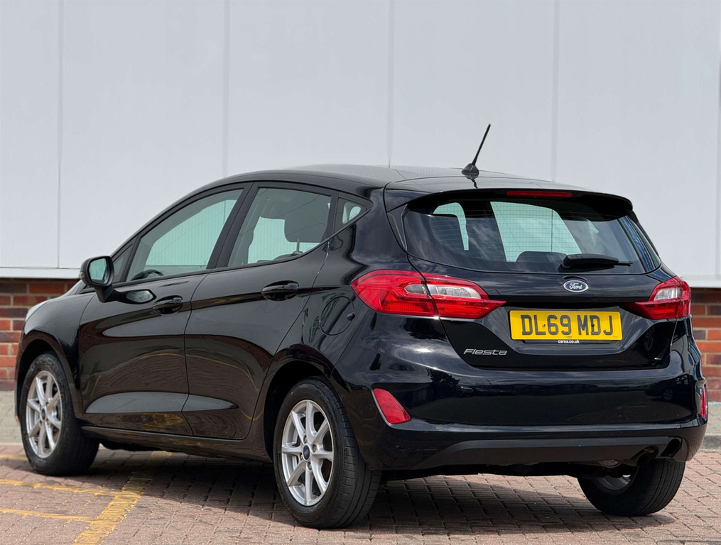 Ford Fiesta Zetec Black #4