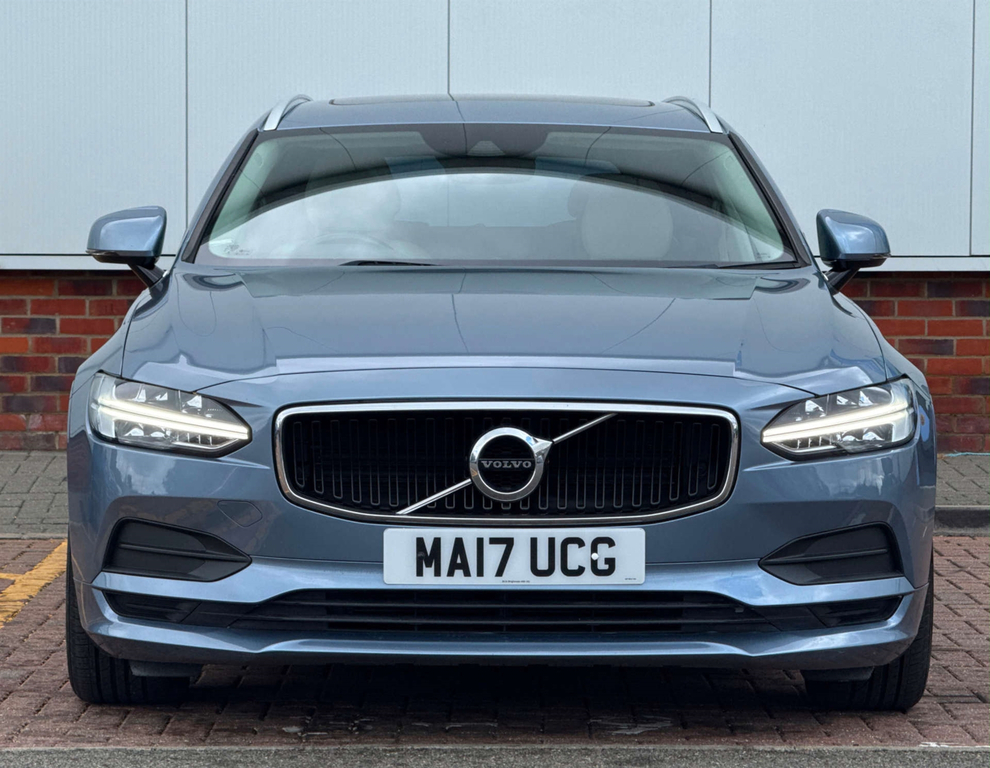 Volvo V90 Momentum D4  #2