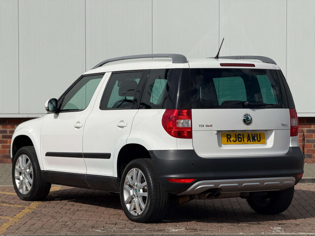 Skoda Yeti Elegance Tdi Cr 4X4 4Wd RJ61AWU #4