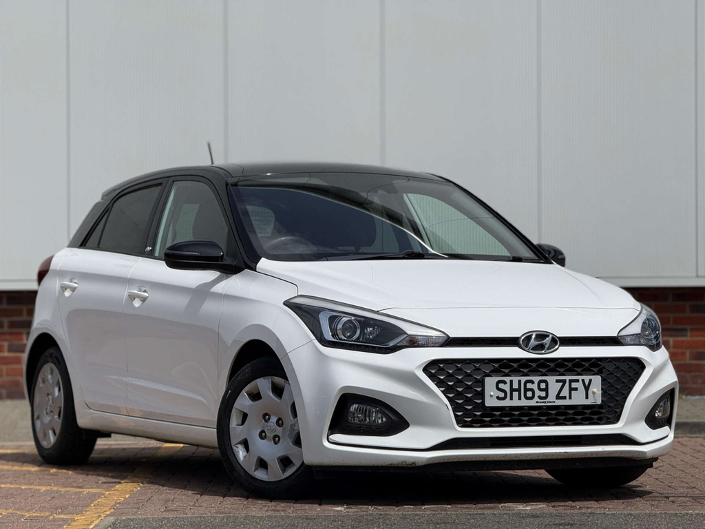 Hyundai I20 Play Mpi SH69ZFY White #5