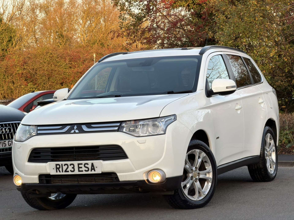 Mitsubishi Outlander Gx 5 Di-d 4Wd  #3
