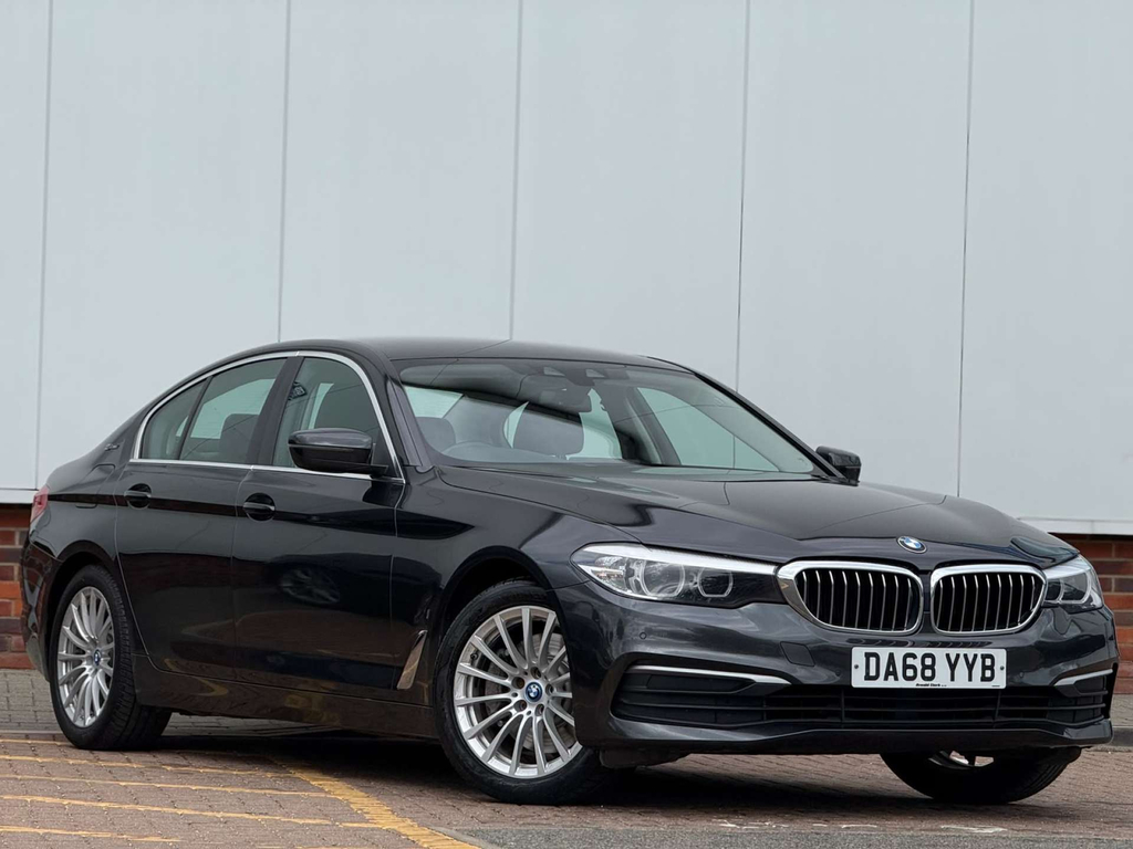 BMW 5 Series 530E Se DA68YYB #5