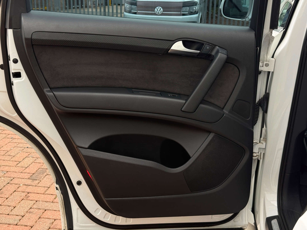 Audi Q7 Tdi Quattro S Line 5-Door White #39