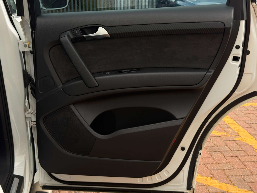 Audi Q7 Tdi Quattro S Line 5-Door White #28