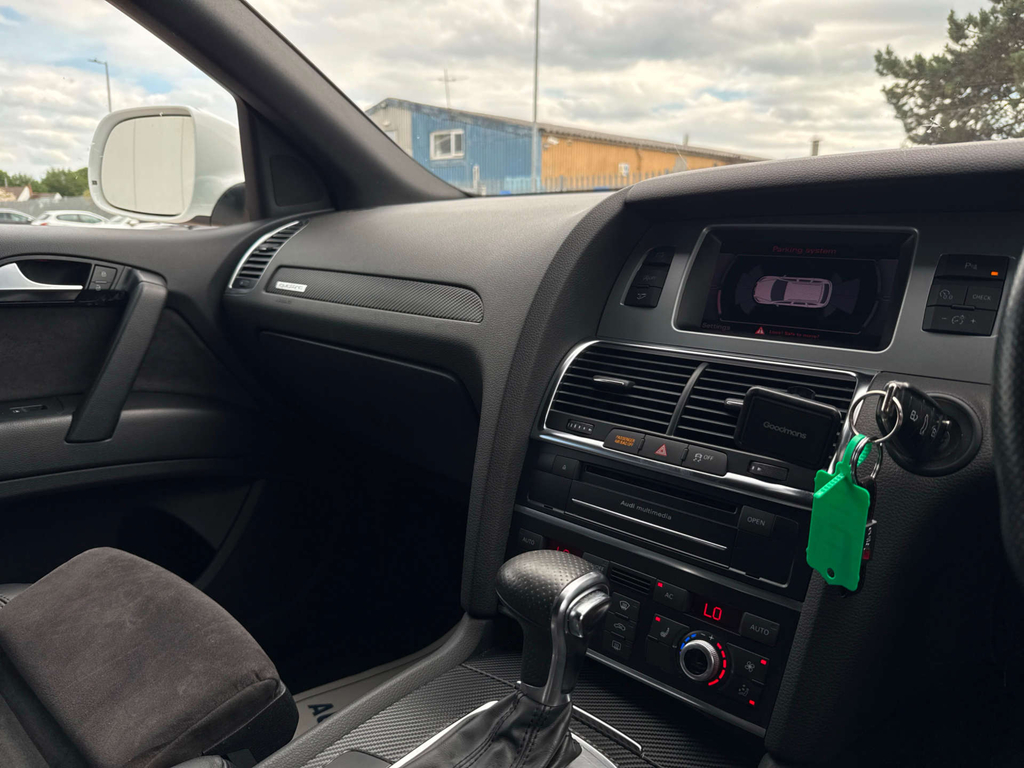 Audi Q7 Tdi Quattro S Line 5-Door White #57