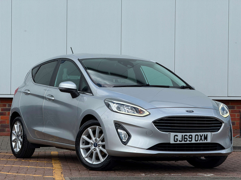 Ford Fiesta Titanium T GJ69OXM Silver #5